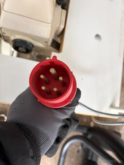 Průmyslový šicí stroj / Overlock GEMSY GEM747F - 5