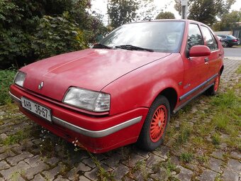 Renault 19 I  červená barva - 5