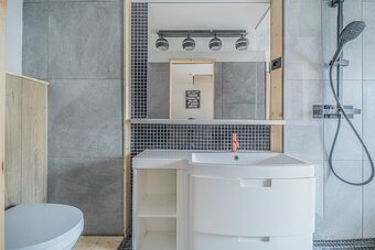 Atypický byt u parku Folimanka Praha 2, OV, volný ihned - 5