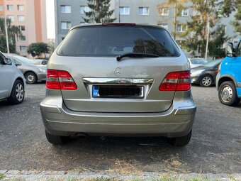 Mercedes-Benz B - 5