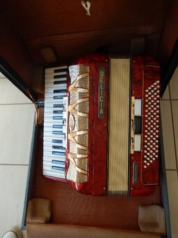 Akordeon Delicia Melodia VIII, velmi zachovalý, funkční - 5