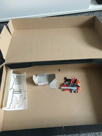 LEGO 9395 TECHNIC - ODTAHOVÝ PICKUP - 5