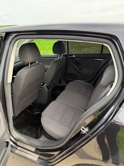 VW Golf 5 - 5