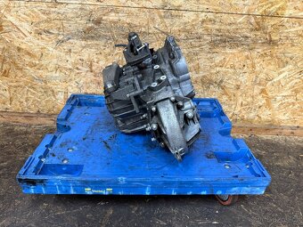 MANUÁLNÍ 6Q PŘEVODOVKA OPEL 1.7 CDTI 81KW M32 55561599 - 5