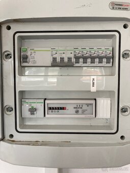 🚗 Pronájem garáže / skladu 40 m² – bezpečný areál s ostrahou - 5