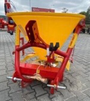 Malotraktor KUBOTA GL23 vyhřívaná kabina • radlice + sypač - 5