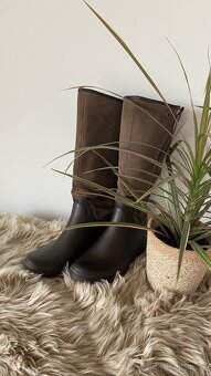 Hnědé kožené kozačky s bočním zipem vel.36 - 5