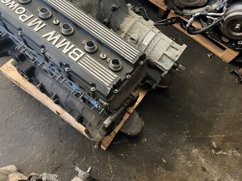Bmw M5 e34 motor S38B36 315ps - 5