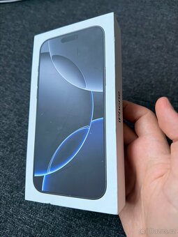 Prodám iPhone 16 Pro Max 256GB černý titan - 5