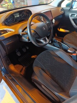 Peugeot 2008 - 5