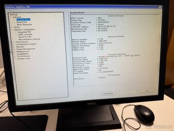 Dell Optiplex 780 s monitorem - Inte Core 2 Duo 3GHz - 5