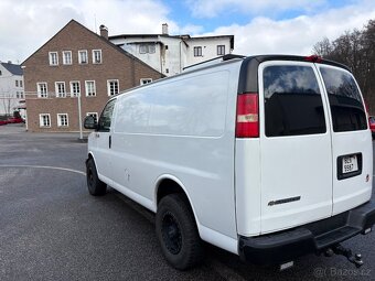 Chevrolet Express 2500 - 5