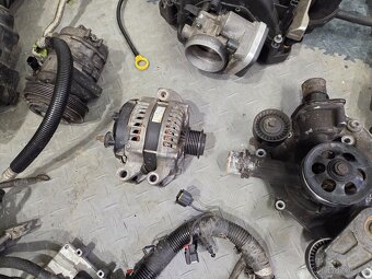 Díly motoru HEMI 5,7L 2010 - 5