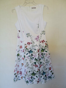 Dámské letní bílé květované šaty zn. Orsay - 5