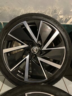 Alu kola Škoda KAMIQ/SCALA R18 5X100 LETNÍ PNEU 215/45 R18 - 5