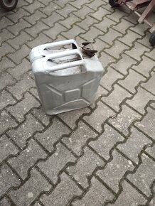 Válečný plechovy kanystr BMB 20L 1944 - 5