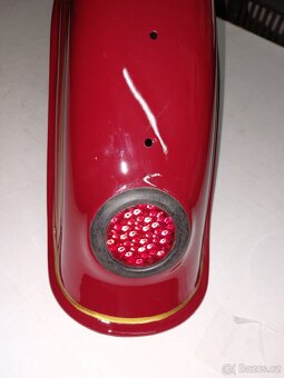 Jawa - ČZ 125, 175, - zadní blatník po laku - 5