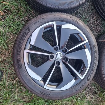 Alu kola Comet R18 Škoda O tania IV Karoq - 5