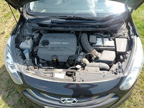 Hyundai i30 1.6 CRDi blue drive active náhradní díly - 5