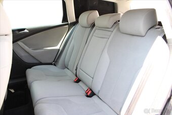 Volkswagen Passat 2.0 TDI COMFORT ČR (2008) - 5
