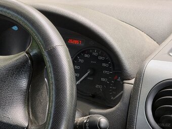 Citroen Berlingo 1.6 hdi 55kw 2008 - 5