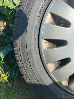 16 Plechy+originální poklice VW,195/60R16C zimní - 5