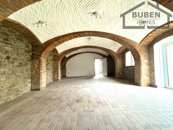 Komerční komplex s ubytovacím zařízením a školícím centrem + - 5