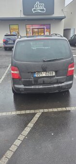 Touran 2.0 tdi 100kw rok 2003 - 5