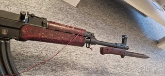 Znehodnocený samopal vz.58P, ráže 7,62x39mm s bajonetem - 5