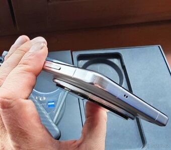 Zánovní VIVO X200 PRO 5G 16 /512 GB TITANIUM - 5