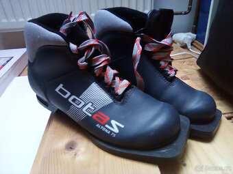 Dětské běžky s hůlkami a botama - 5