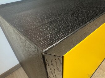Designová TV skříňka na míru (lak MDF, masiv, Blum) - 5
