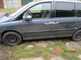 Peugeot 807  2,2 HDI... - 5