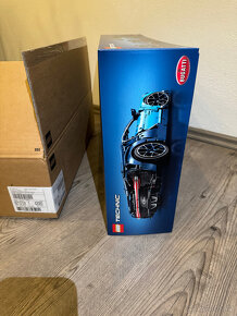 LEGO Technics 42083 Bugatti Chiron 10/10 - 5