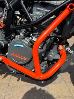 Prodám KTM Duke 125 (2018) – možnost odpočtu DPH - 5