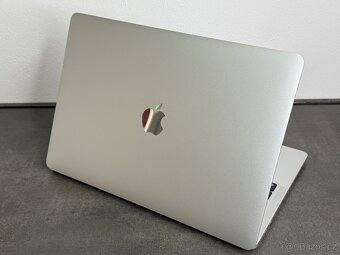 MacBook Pro 13'' 2020 / M1 / 16GB / 512GB SSD / Silver - 5
