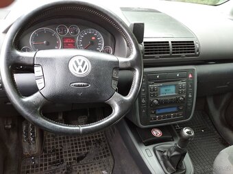 VW SHARAN 1.9TDi, 96kW, 2005 - rezervace - 5