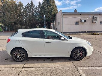 Alfa Romeo Giulietta 1.4 TB multiair QV line - 5