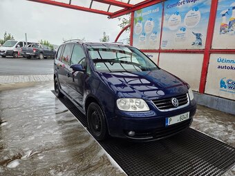 Prodam nebo vyměním Vw Touran 7mist Akce do neděle za 25000k - 5