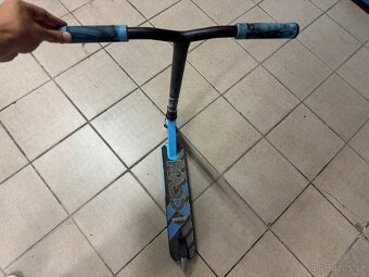 Dětská freeride koloběžka Maad Gear Kick pro - 5