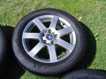 4XLETNÍ HLINÍKOVÁ KOLA ŠKODA OCTAVIA III,II 205/55 R16 .TOP - 5