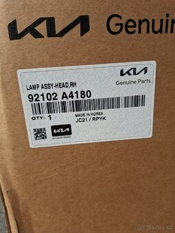 Kia Carens - pravý přední xenonový světlomet | 92102 A4180 - 5