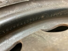 Toyota Yaris 3 plechy - 5