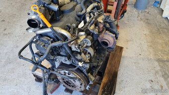 VW T5 2,5tdi 128kW - pěkný motor BPC - 5