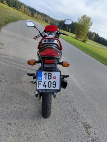 Honda CBR 125R - 5