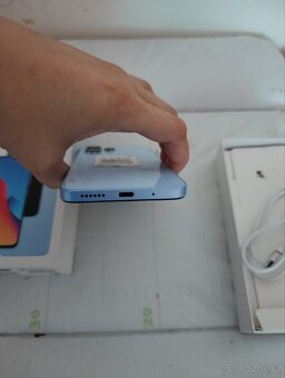 Prodám mobil redmi 12 - 5