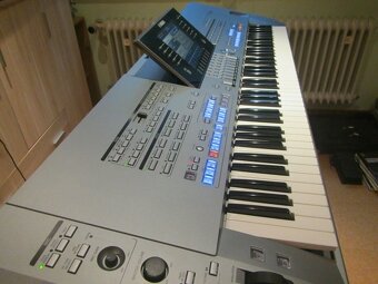 Yamaha Tyros 5, 76 kláves - 5