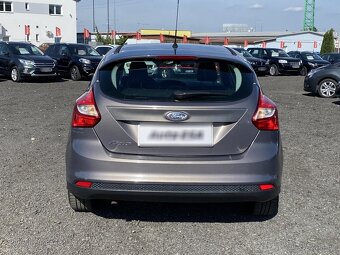 Ford Focus 1.6 i , 77 kW benzín, 2012 - 5