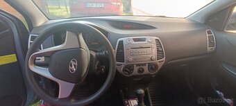 Prodám Hyundai i20 r.v. 2010, 3dveřový, najeto 46 tis. km - 5