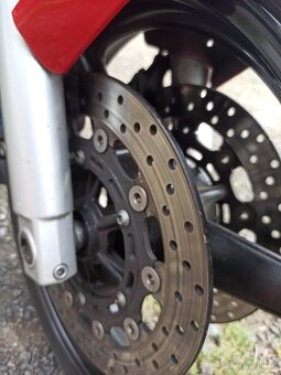 Yamaha R6 - 5